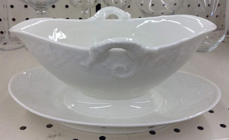 BIG53 Gravy Boat with Attached Underplate by Bing & Grondahl-1