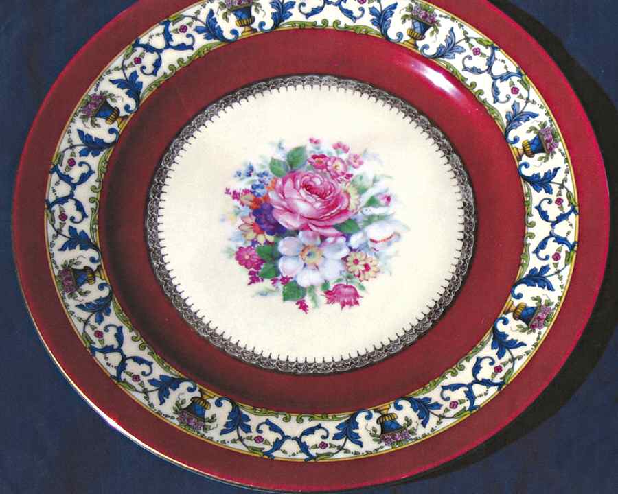 BAV233 Dinner Plate by Bavaria-1