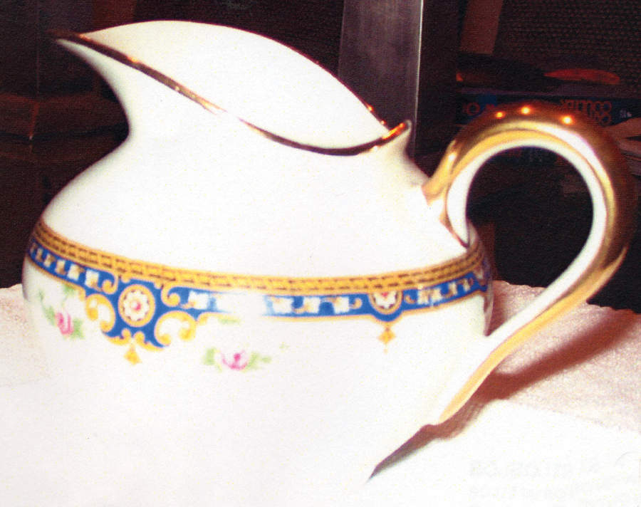 BOJ72 Creamer by Jean Boyer (Limoges)-1