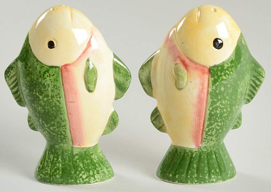 Timberline Figural Salt & Pepper Set by Bella-1