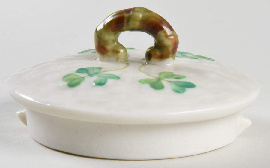 Shamrock (Older Black Backstamps) Lid for Teapot by Belleek Pottery (Ireland)-1