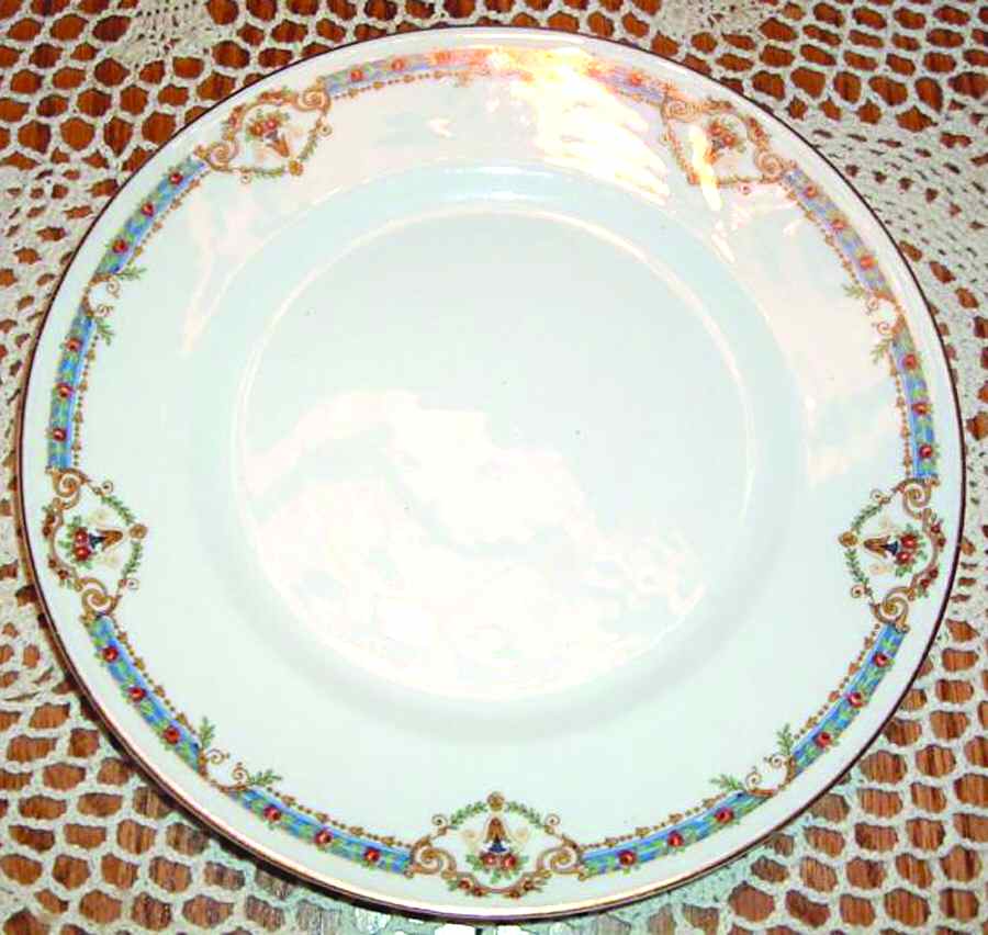 BER438 Dinner Plate by Bernardaud-1