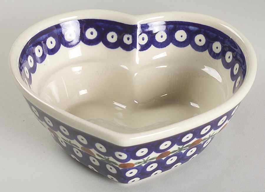 Nature 6" Heart Shaped Bowl by BOLESLAWIEC-1