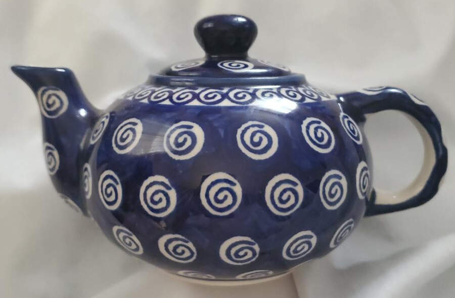A174 Mini Teapot & Lid by BOLESLAWIEC-1