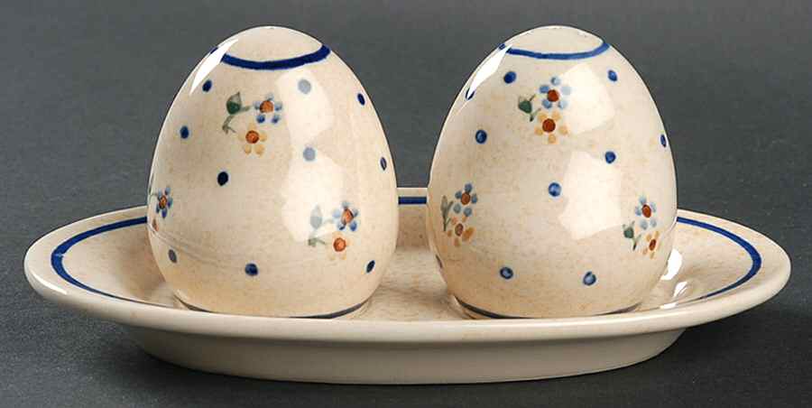 Country Meadow (3 Pc) Salt & Pepper Tray Set by BOLESLAWIEC-1