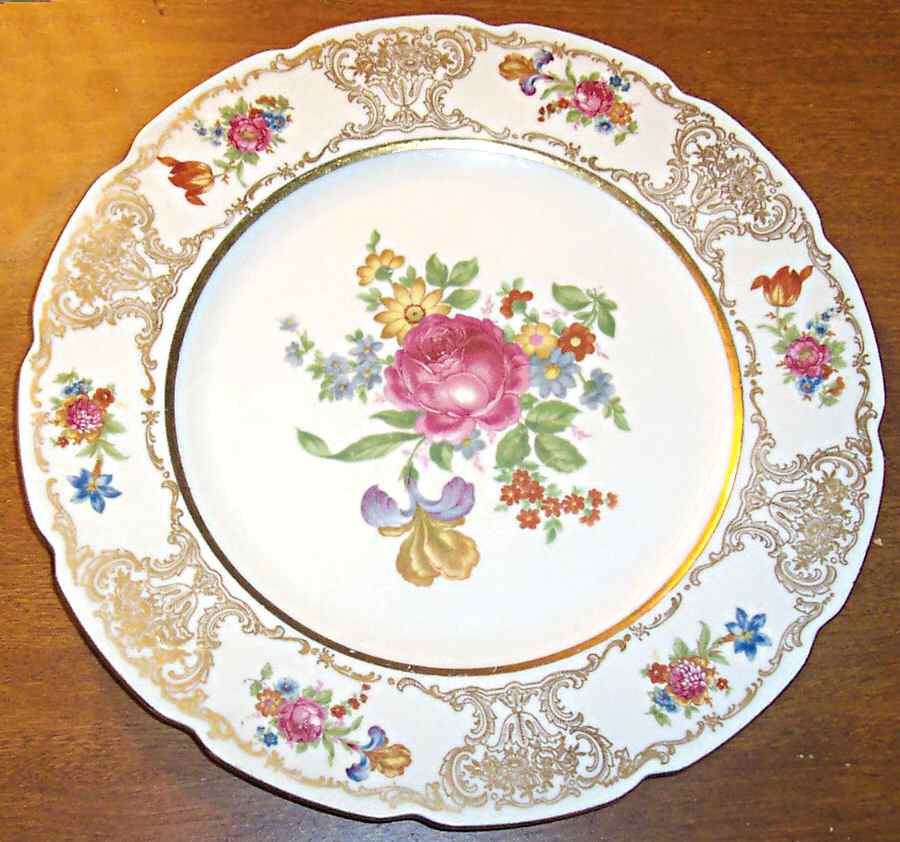 SCH836 Dinner Plate by Schumann - Bavaria-1