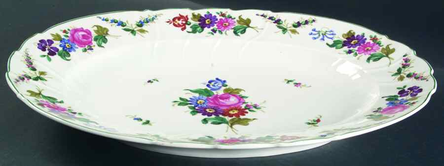 BLK132 17" Oval Serving Platter by Black Knight-1