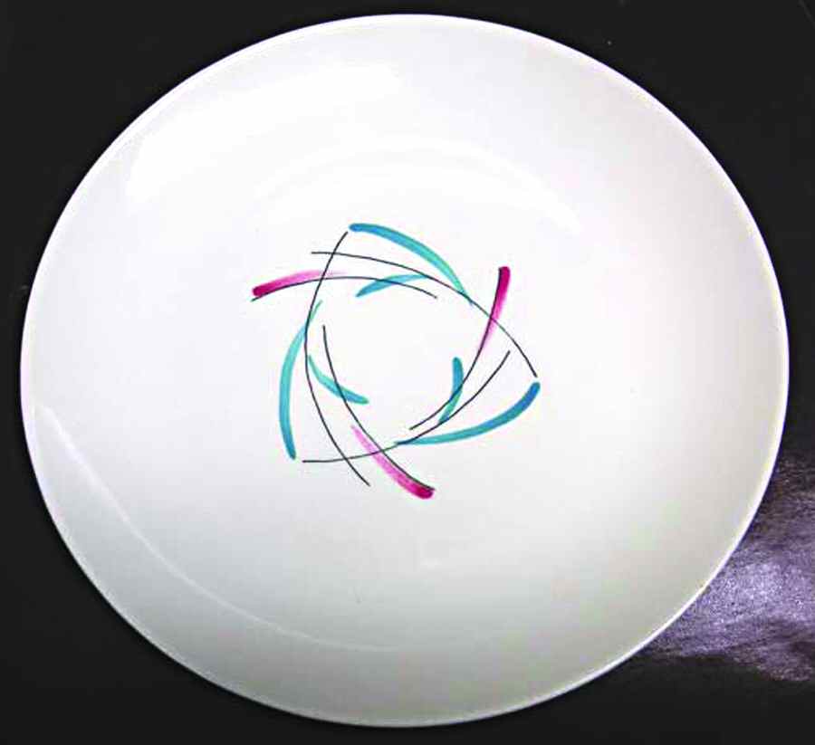 Triangle Lines Dinner Plate by Blue Ridge Southern Pottery-1