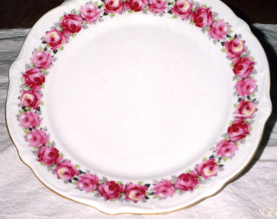 BTH172 Dinner Plate by Bareuther & Co-1