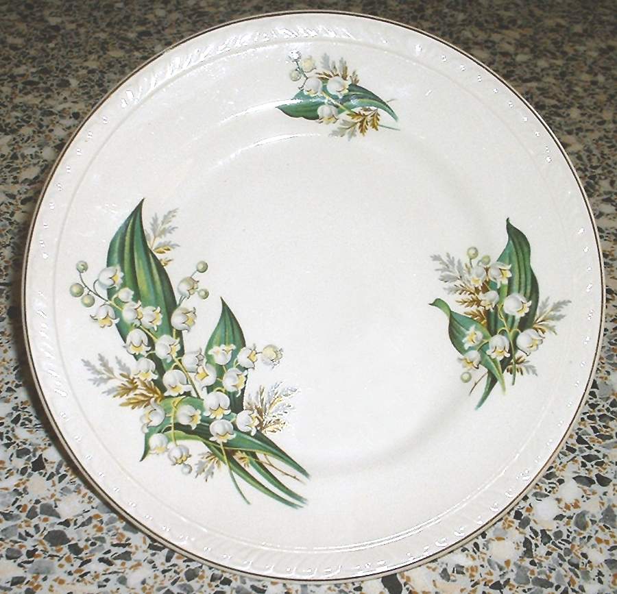 7962 Dinner Plate by Barker Bros Ltd-1