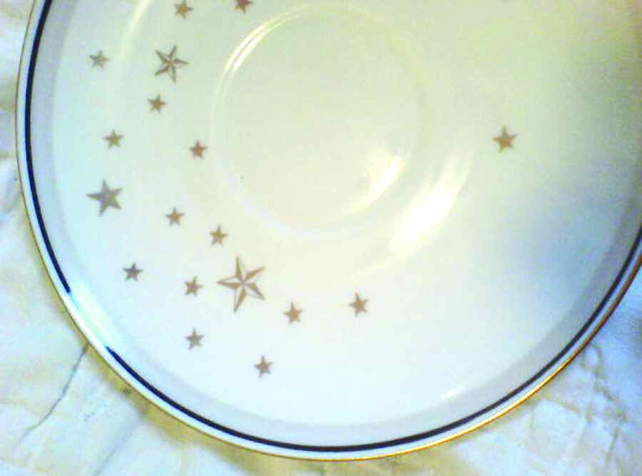 BIG63 Saucer by Bing & Grondahl-1