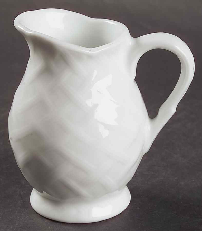 Osier (Restaurant) Mini Creamer by Bernardaud-1
