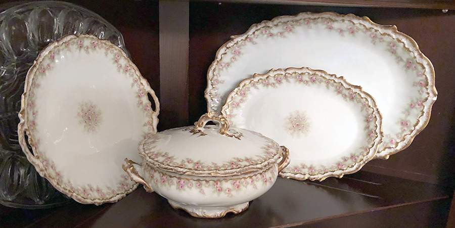 BWD521 Round Covered Vegetable by Bawo & Dotter-1