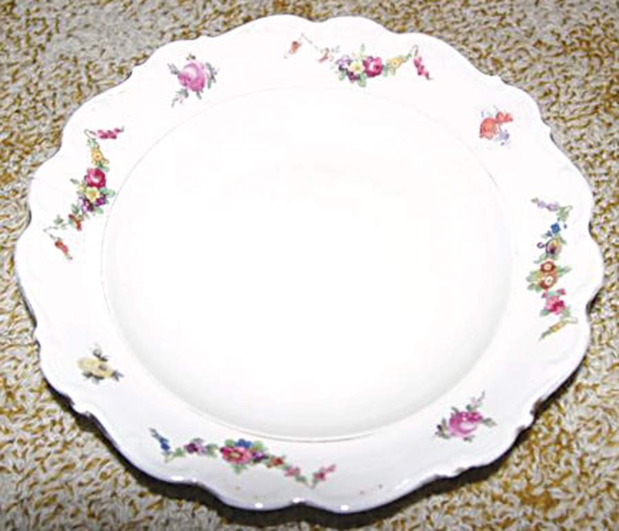 SCH838 Dinner Plate by Schumann - Bavaria-1