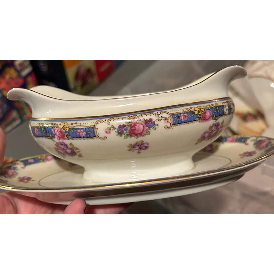 BCO27 Gravy Boat with Attached Underplate by Bloch & Co-1