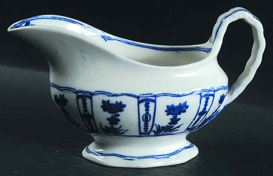 Satsuma Gravy Boat by Brown, Westhead & Moore-1