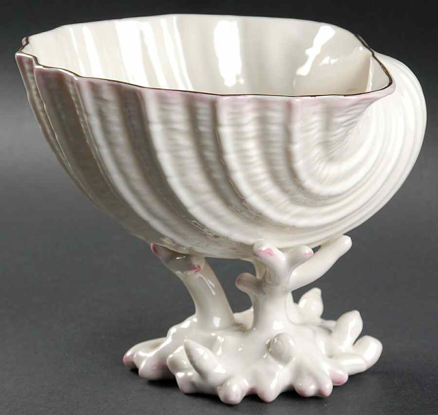 Archive Collection Footed Shell Shaped Bowl by Belleek Pottery (Ireland)-1