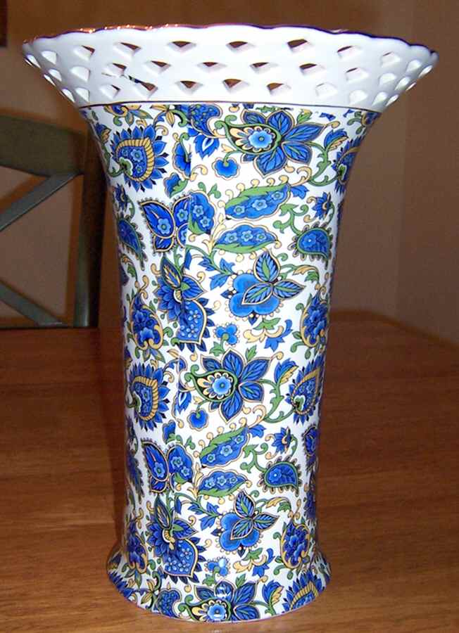Blue Paisley Chintz Vase by Baum Brothers-1