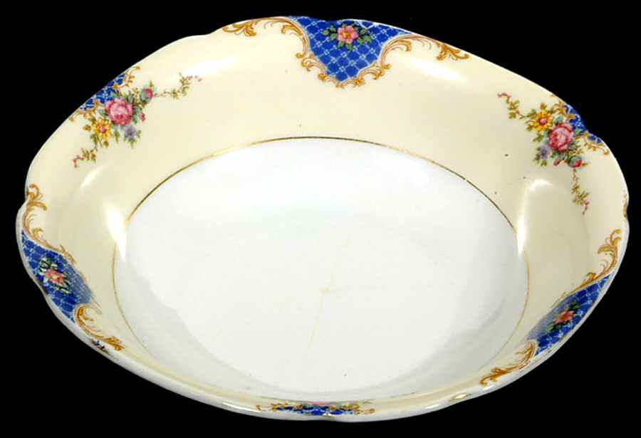 GEI19 Coupe Cereal Bowl by Gebruder Benedikt-1