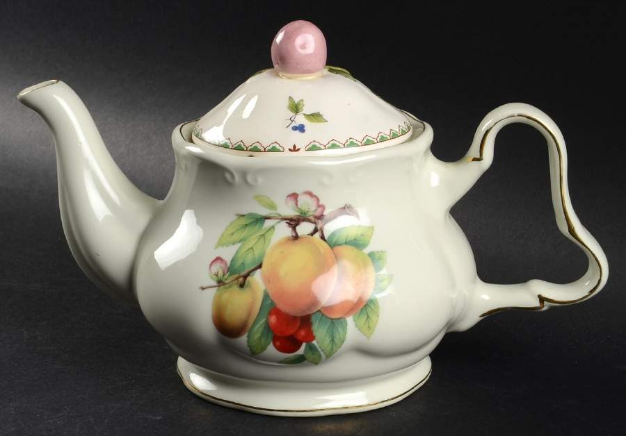 BAU54 Teapot & Lid by Baum Brothers-1
