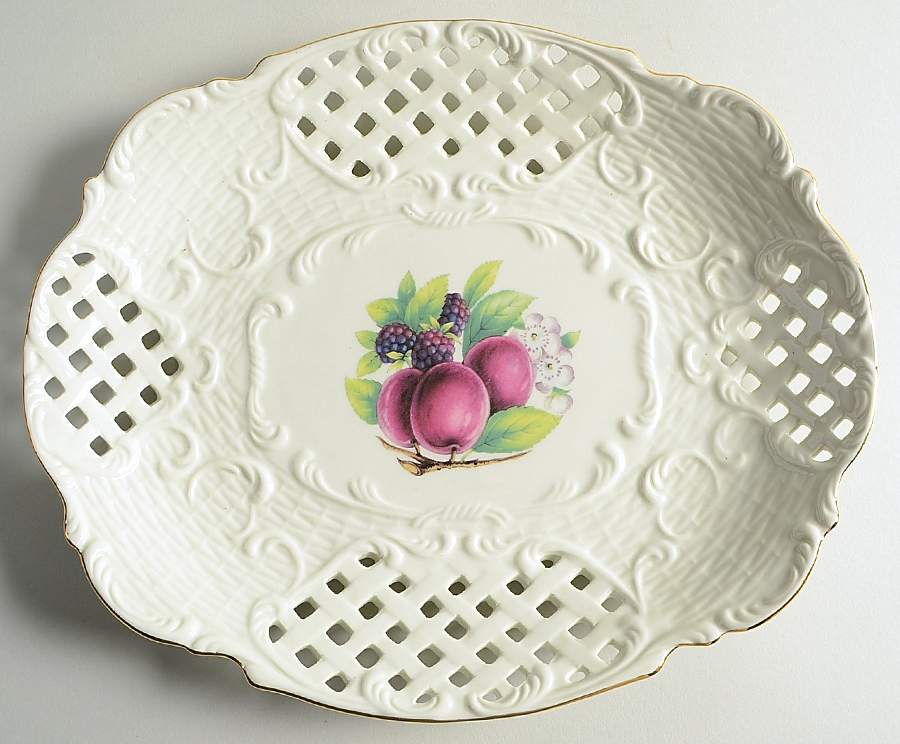 BAU54 Pierced Sandwich Tray by Baum Brothers-1