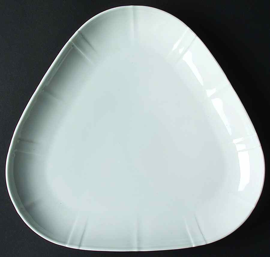 BIG68 Triangular Cake Plate by Bing & Grondahl-1