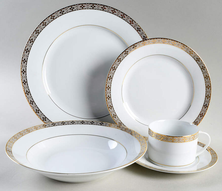 Regal Gold 5 Piece Place Setting by Biltmore for Your Home-1