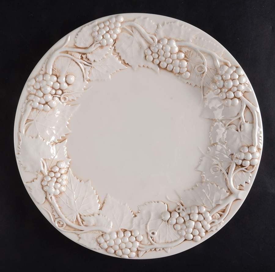 BPI11be Dinner Plate by Bordallo Pinheiro-1