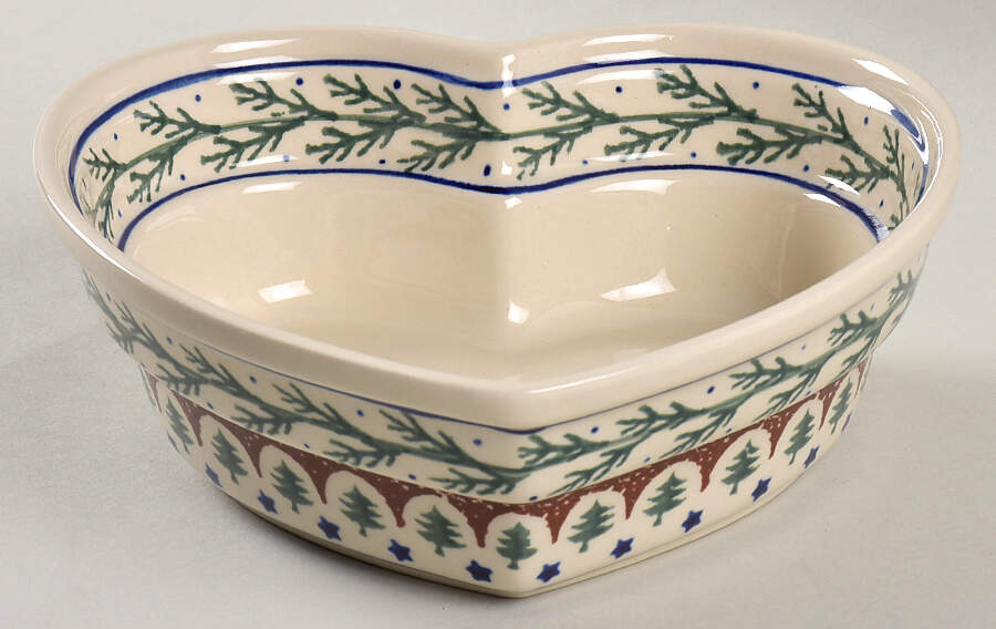 Evergreen 8" Heart Shaped Bowl by BOLESLAWIEC-1