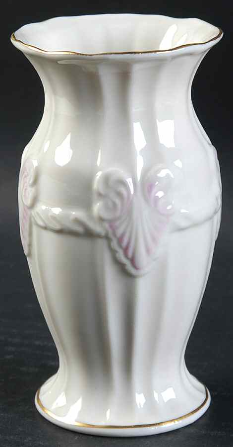 Georgian Shell 4" Vase by Belleek Pottery (Ireland)-1