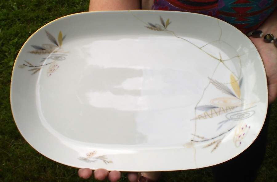 3056 12" Oval Serving Platter by Bavaria-1