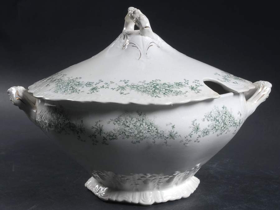 Lamare (Embossed) Tureen &  Lid by Buffalo Pottery-1