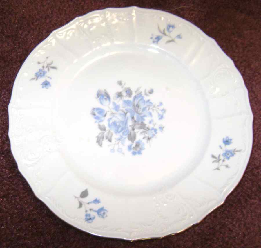 Thu571 Luncheon Plate by Thun-1