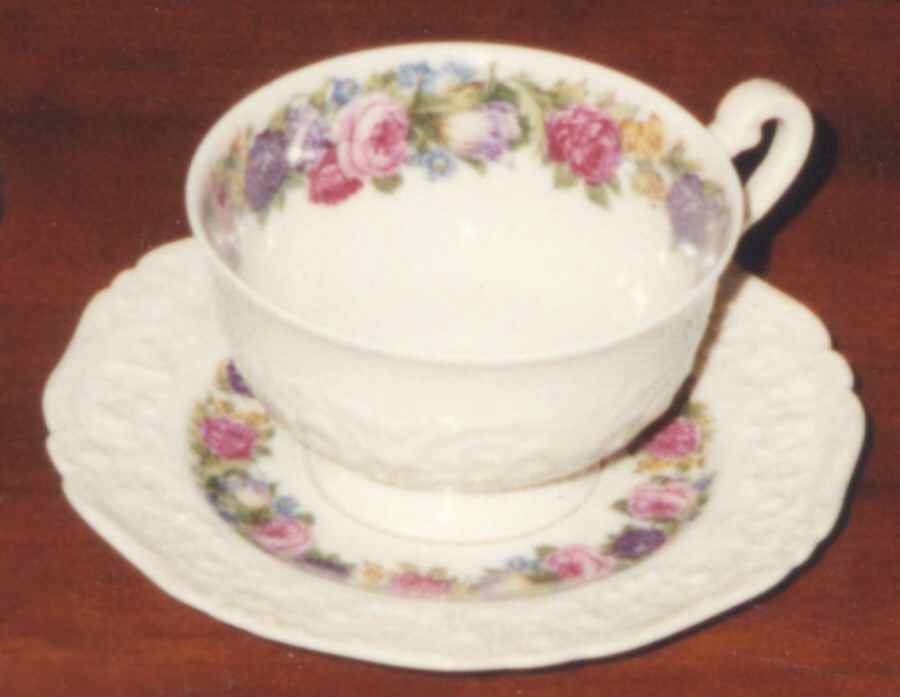 BLK151 Footed Cup & Saucer Set by Black Knight-1