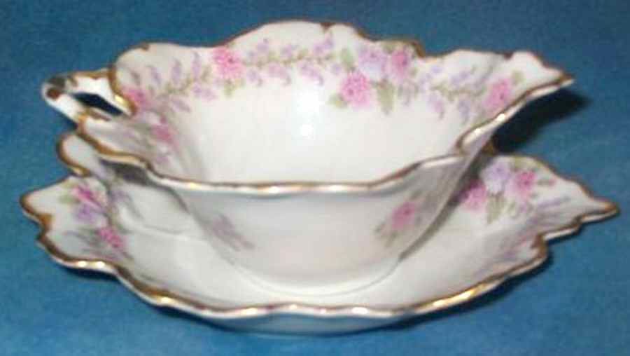 BWD604 Gravy Boat with Attached Underplate by Bawo & Dotter-1