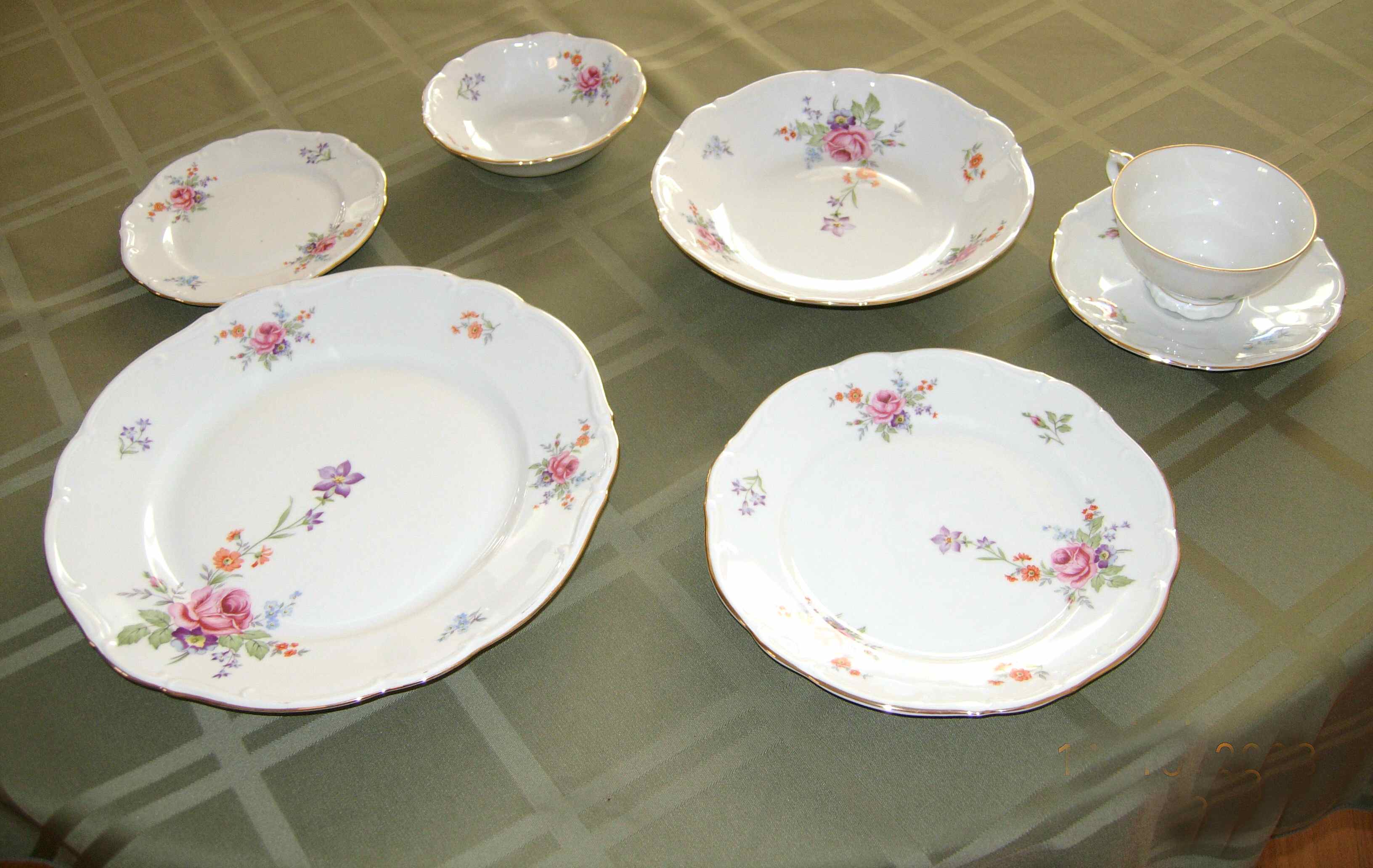 BTH207 Footed Cup & Saucer Set by Bareuther & Co-1