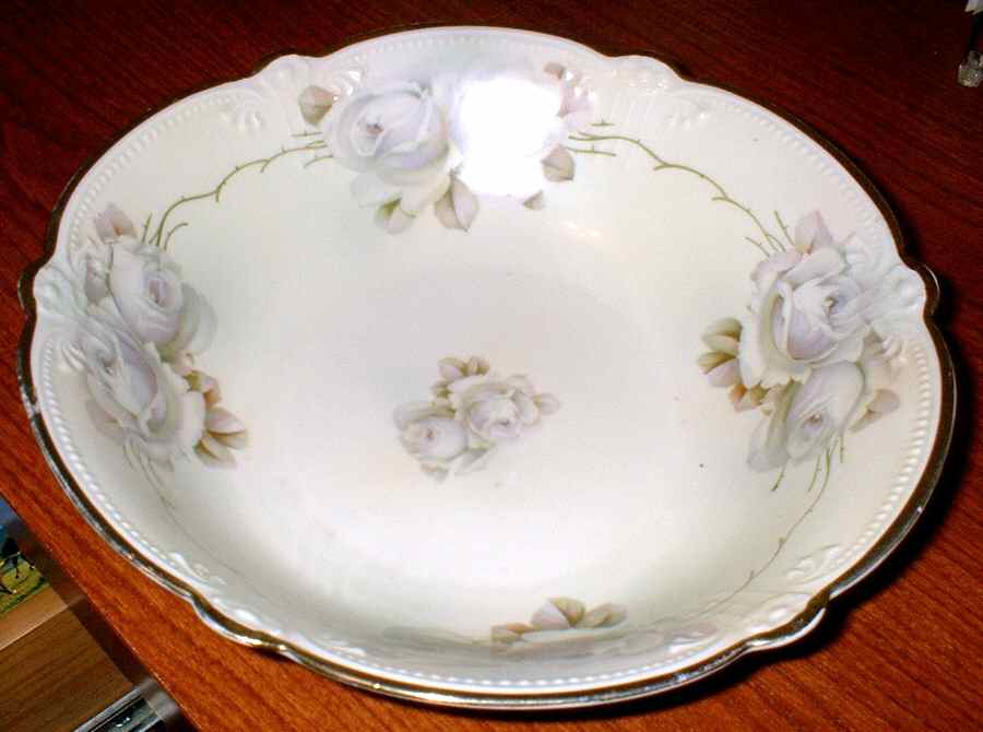 BAV339 10" Round Vegetable Bowl by Bavaria-1