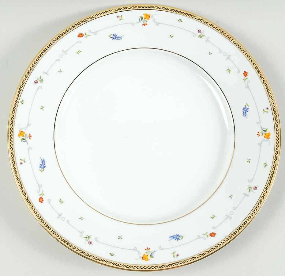 Petite Fleur Dinner Plate by Baum Brothers-1