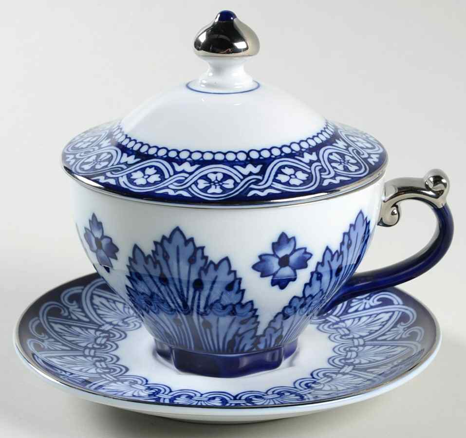 Grace Flat Cup & Saucer Set with Lid by Bombay-1
