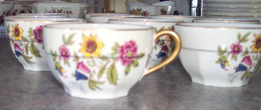 Miami Flat Cup by Jean Boyer (Limoges)-1