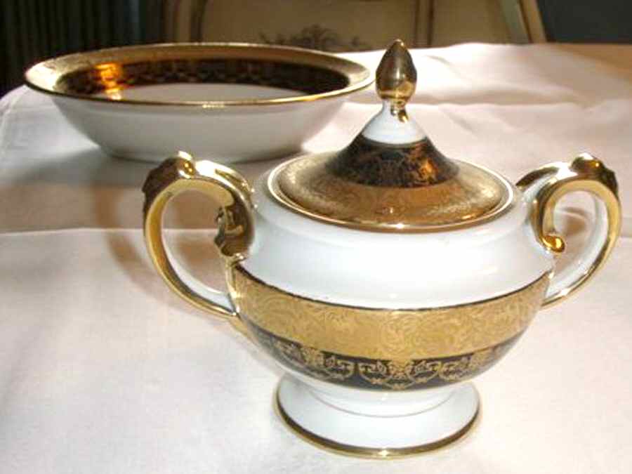 BLK153 Sugar Bowl & Lid by Black Knight-1