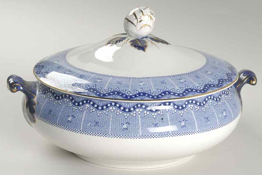 C3408 Round Covered Vegetable by Bishop & Stonier-1