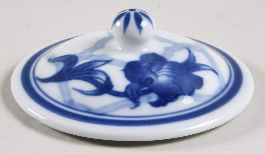 Windsor Lid for Flat Cup by Bombay-1