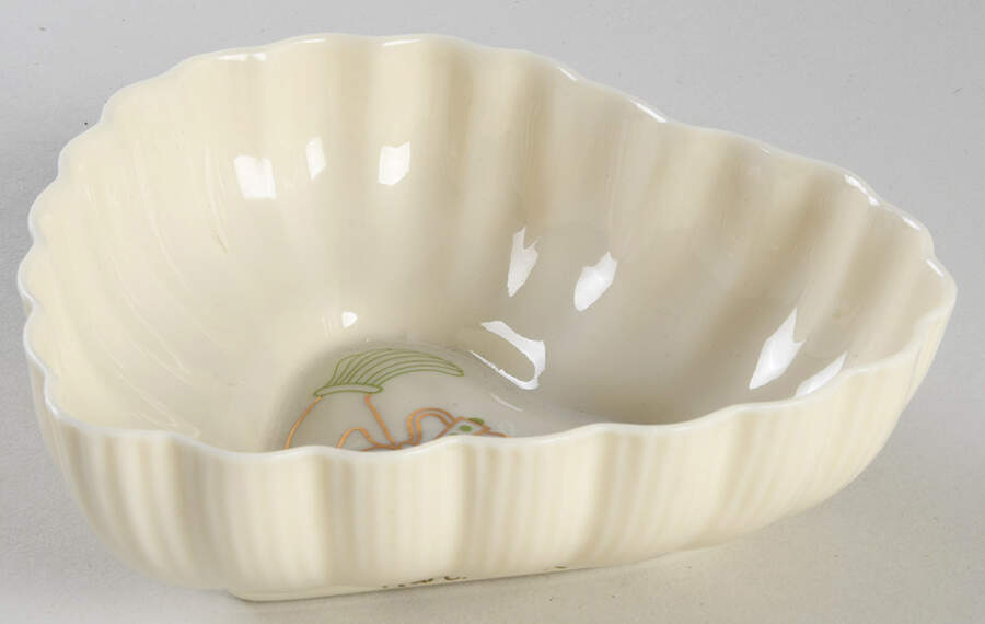 Claddagh Collection 5" Heart Shaped Bowl by Belleek Pottery (Ireland)-1