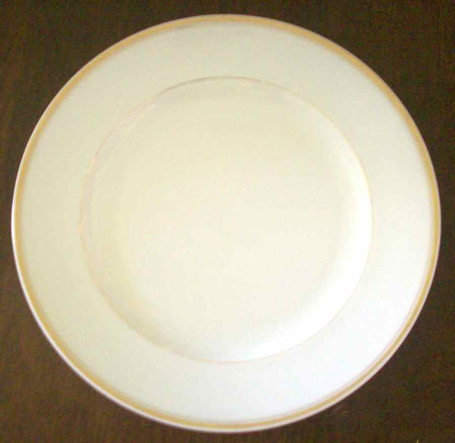 BSS81 Dinner Plate by Bassett-1