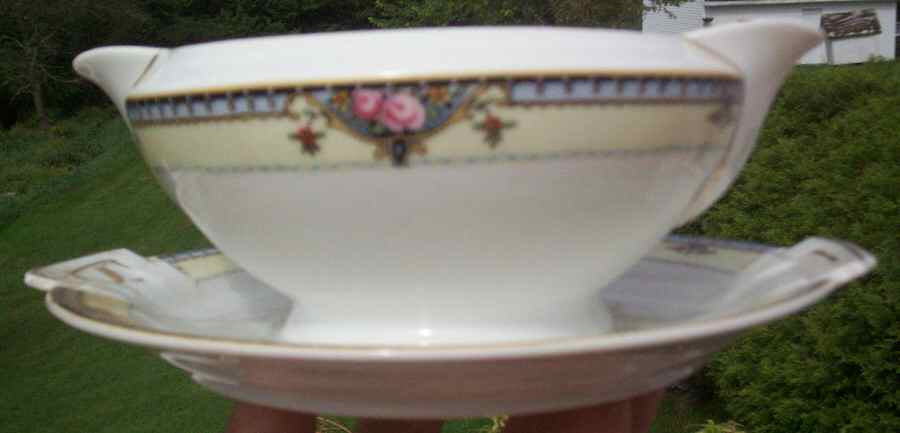22507 Gravy Boat with Attached Underplate by Gebruder Benedikt-1