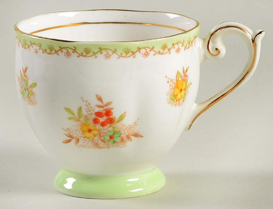 BLL16 Footed Cup by Bell China-1