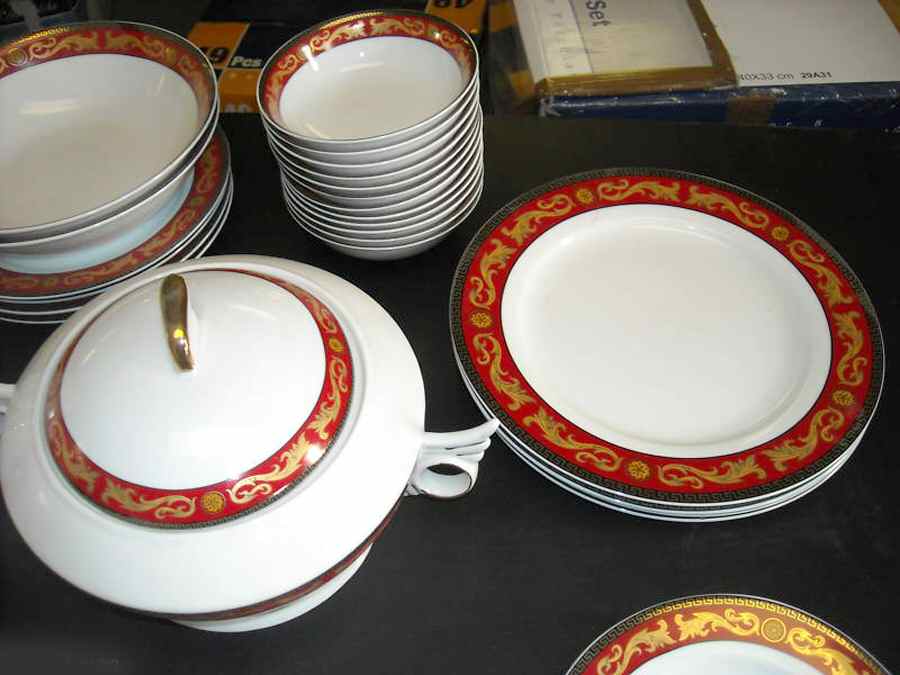 BAV378 Round Covered Vegetable by Bavaria-1