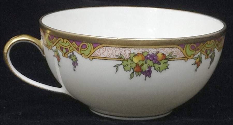 BOG113 Flat Cup by George Borgfeldt-1