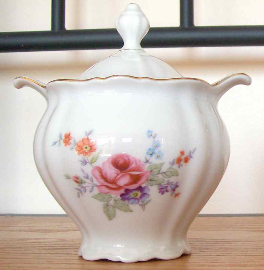 BTH227 Sugar Bowl & Lid by Bareuther & Co-1